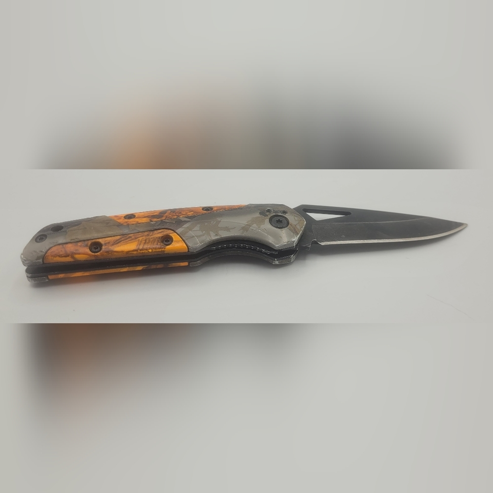 Old Timer Camo Orange Knife